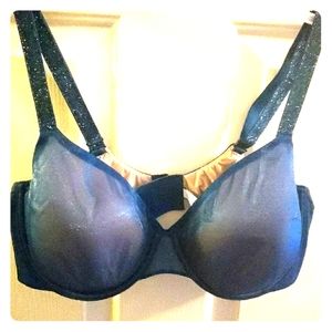 38D Victoria Secret Bra
